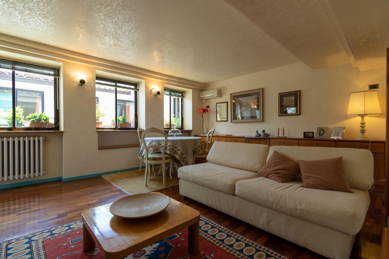 ヴェローナ Attico Di Charme Bed & Breakfast エクステリア 写真