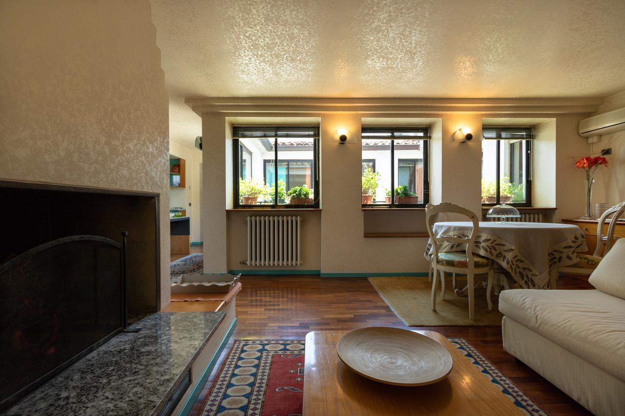 ヴェローナ Attico Di Charme Bed & Breakfast エクステリア 写真